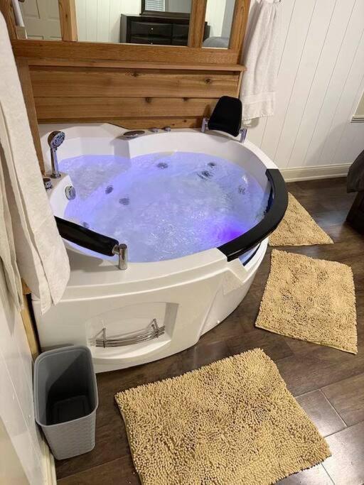 MoorheadHot Tub 5 Beds公寓 外观 照片